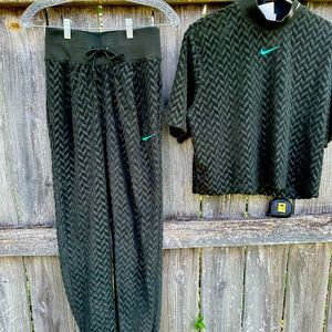 Two piece NIKE SPORTSWEAR Every day modern allover jogger set, NWT